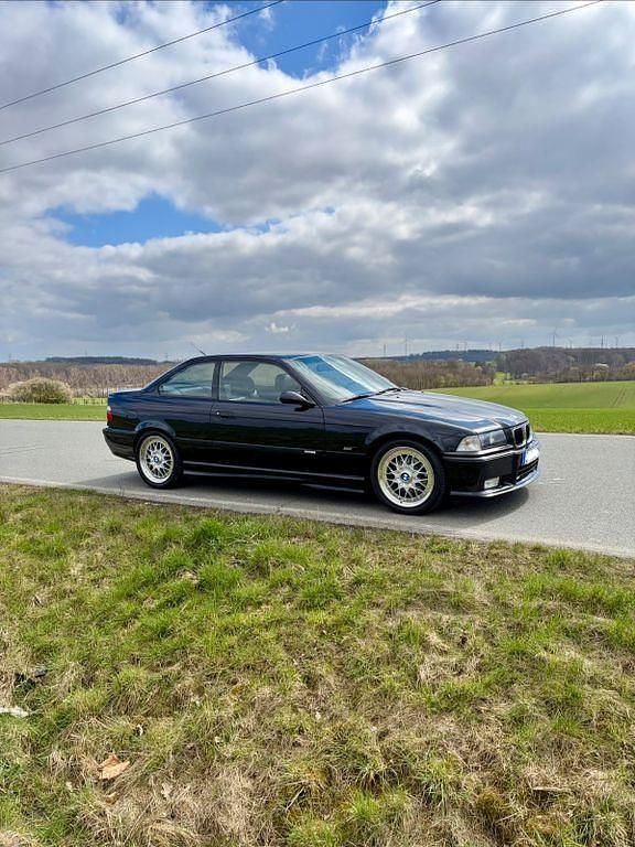 Gebraucht BMW 325 Performance 192 PS (141 kW) 1995 Schwarz Coupé