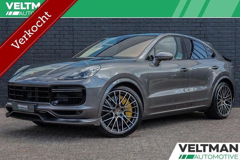 Grau Gebraucht 2020 Porsche Cayenne Turbo S SUV | 92.108 € (Superpreis) - Bild 1/4