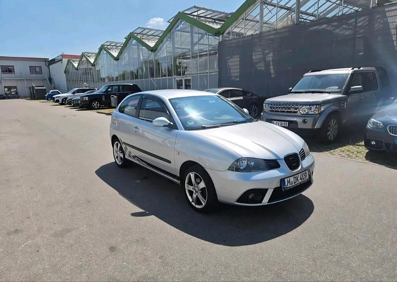 Silber Gebraucht 2008 Seat Ibiza Sport Coupé | 1.450 € (Guter Preis) - Bild 1/4