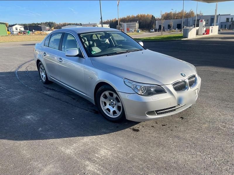 Silber Gebraucht 2006 BMW 525 Limousine | 7.500 € (Etwas zu teuer) - Bild 1/4