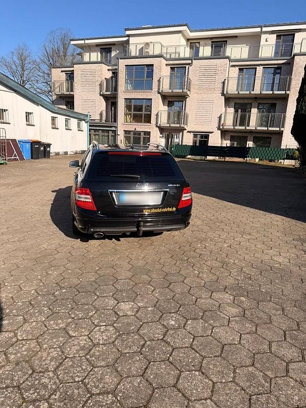 Gebraucht Mercedes C250 204 PS (150 kW) 2009 Schwarz Kombi