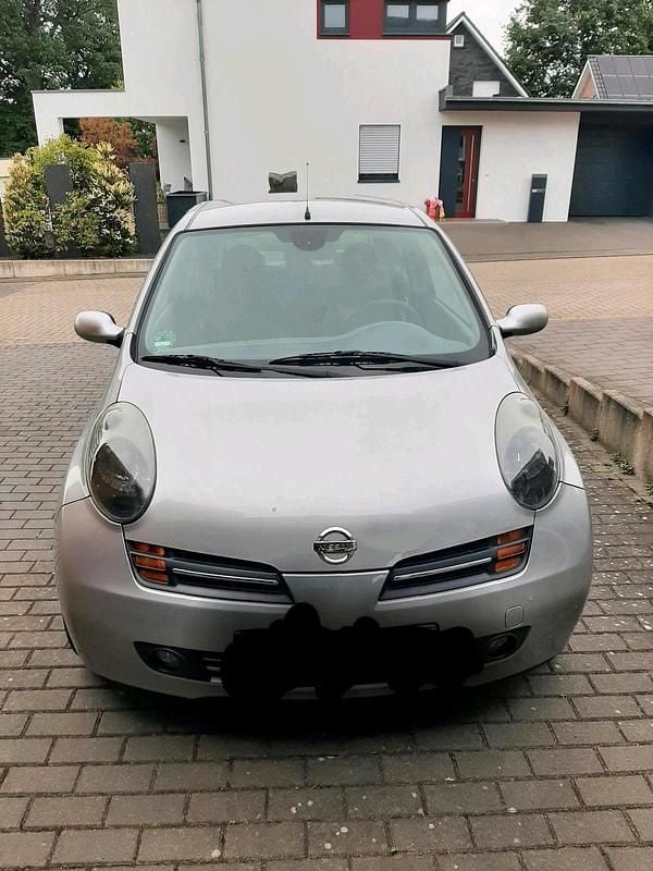 Grau Gebraucht 2003 Nissan Micra Kleinwagen | 1.800 € (Fairer Preis) - Bild 1/4