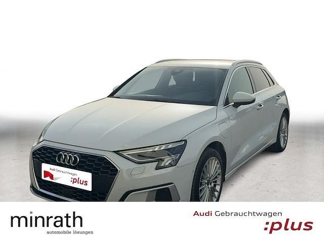 Gebraucht Audi A3 Sportback e-tron Advanced Plus 204 PS (150 kW) 2023 Gletscherweiß metallic Kleinwagen