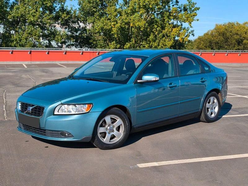 Blau Gebraucht 2009 Volvo S40 Limousine | 6.750 € (Teuer) - Bild 1/4