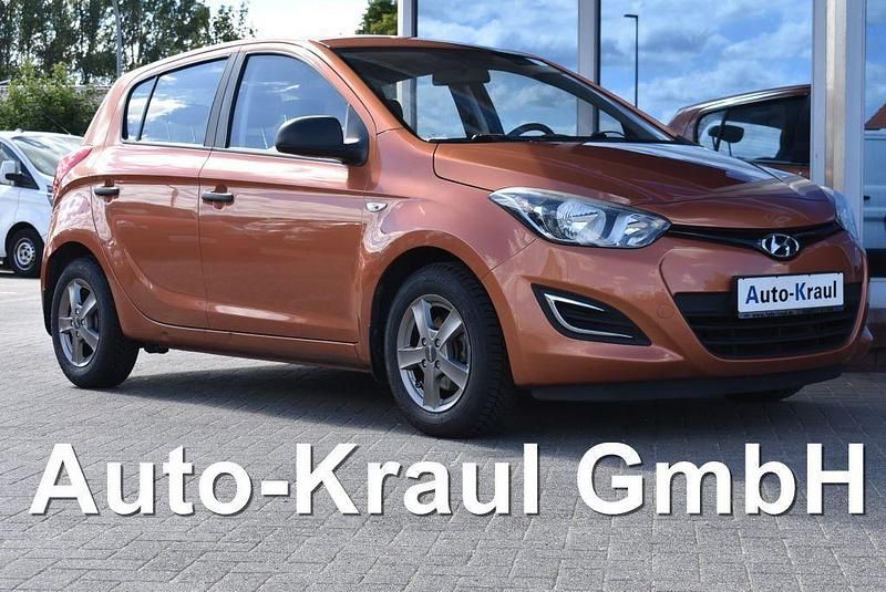 New orange Gebraucht 2014 Hyundai i20 Classic Kleinwagen | 4.749 € (Fairer Preis) - Bild 1/4