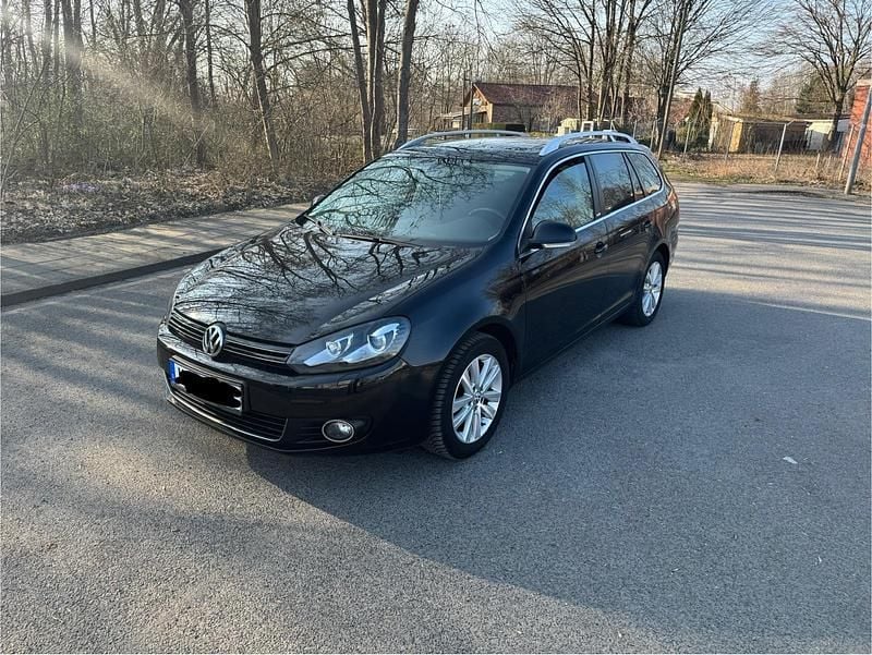 Gebraucht VW Golf VI 104 PS (76 kW) 2011 Schwarz Kleinwagen