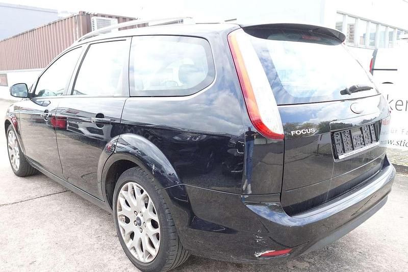 Second-hand Ford Focus 125 CP (91 kW) 2009 Negru Break