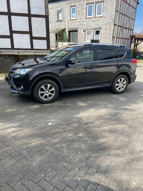 Gebraucht Toyota RAV4 Edition-S 150 PS (110 kW) 2014 Braun SUV