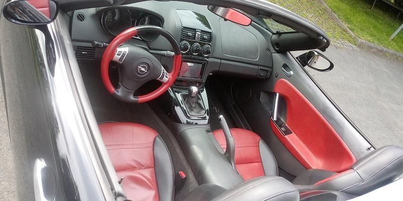 Gebraucht Opel GT 260 PS (191 kW) 2007 Schwarz Cabrio