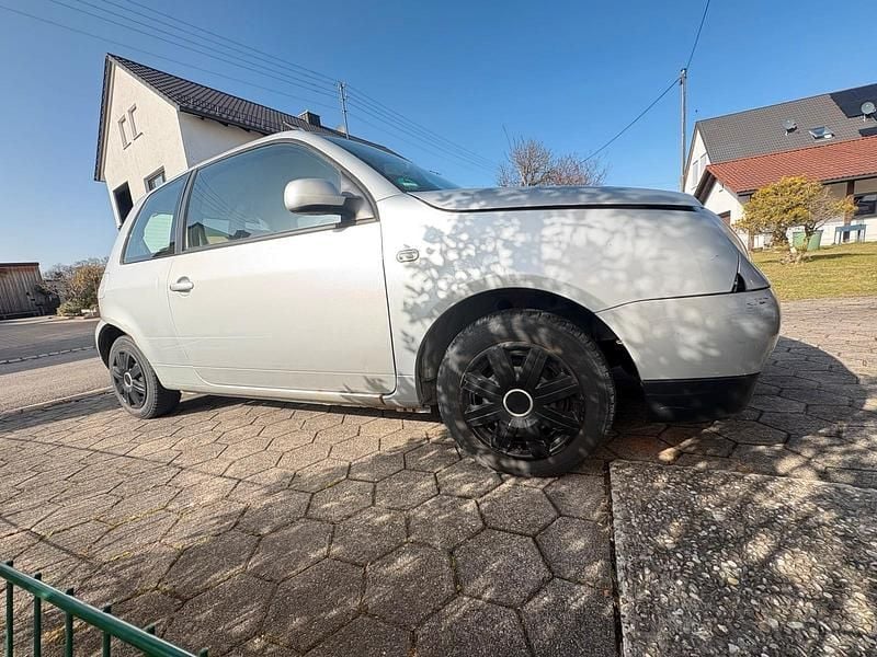 Gebraucht VW Lupo 50 PS (36 kW) 2001 Silber Kleinwagen
