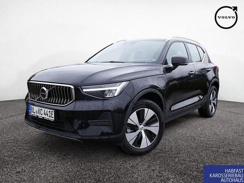 Gebraucht Volvo XC40 Plus 211 PS (155 kW) 2023 Schwarz / onyx schwarz (metallic) SUV