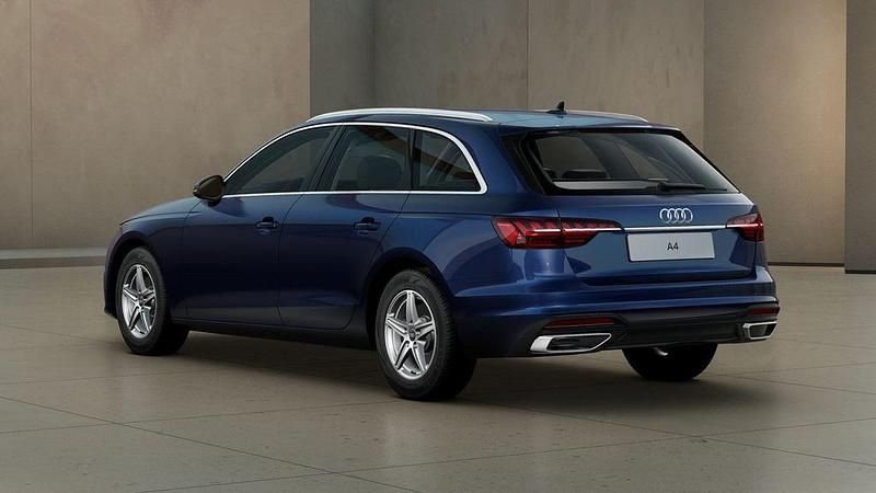 Gebraucht Audi A4 Basis 163 PS (119 kW) 2024 Blau Kombi