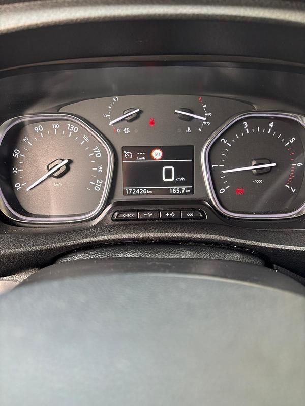 Gebraucht Citroën Jumpy 122 PS (89 kW) 2018 Weiß Van / Kleinbus