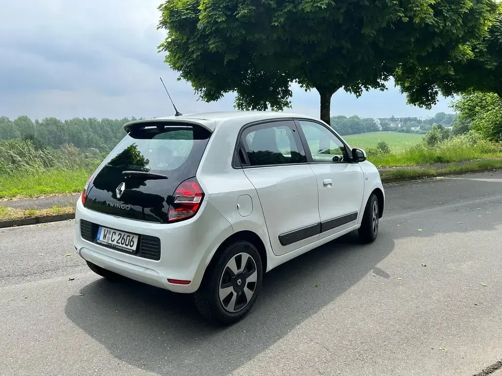 Gebraucht Renault Twingo 71 PS (52 kW) 2016 Weiß Kleinwagen
