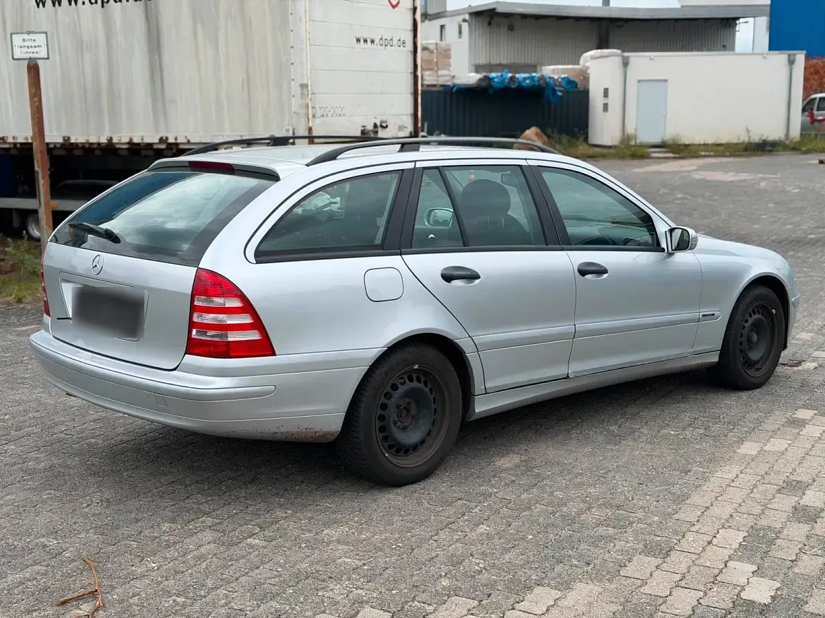 Gebraucht Mercedes C200 122 PS (89 kW) 2005 Silber Kombi