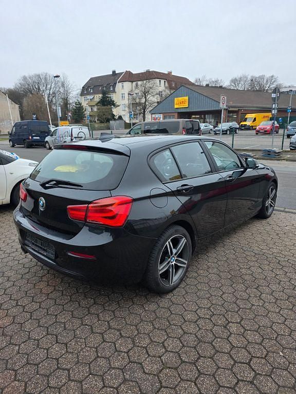 Gebraucht BMW 120 Sport Line 190 PS (139 kW) 2015 Schwarz Kleinwagen