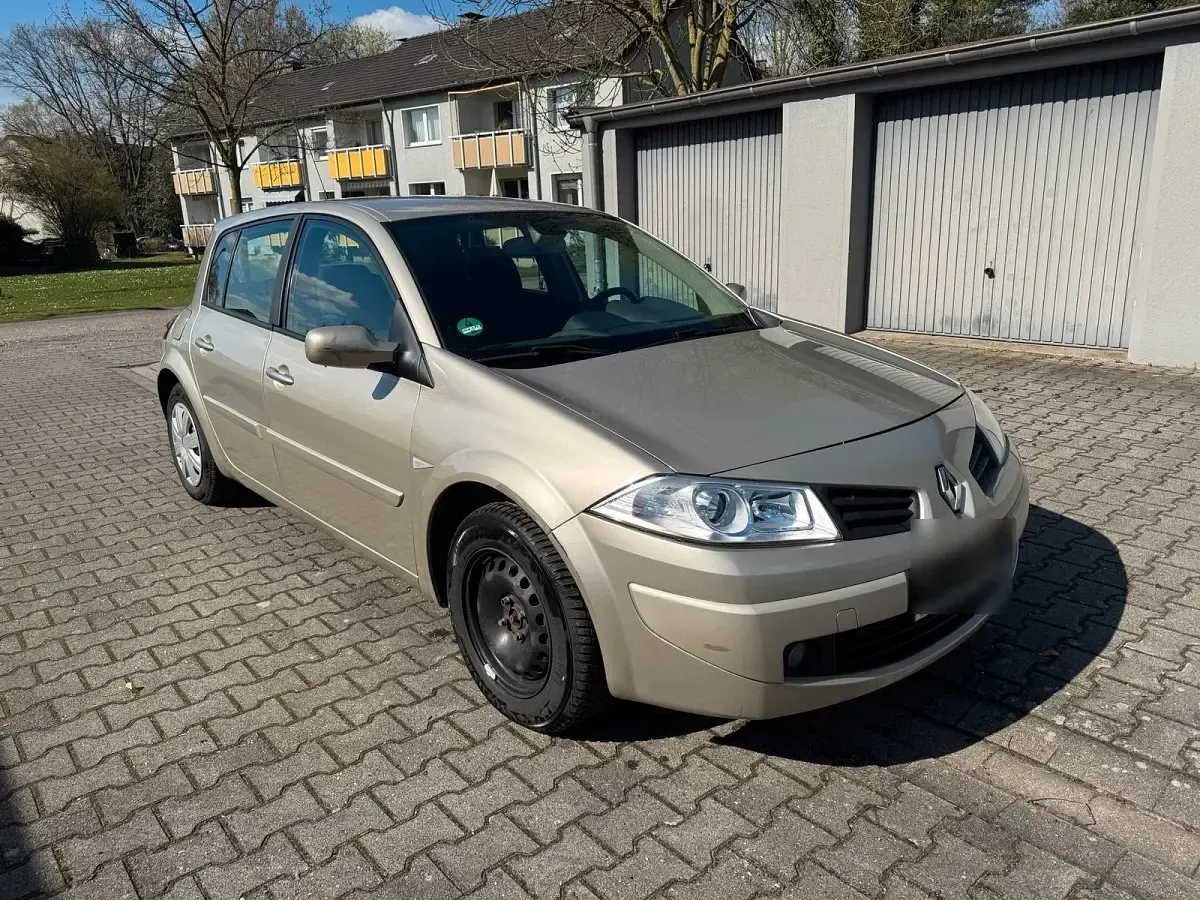 Używany Renault Mégane 112 KM (82 kW) 2008 Brązowy Hatchback