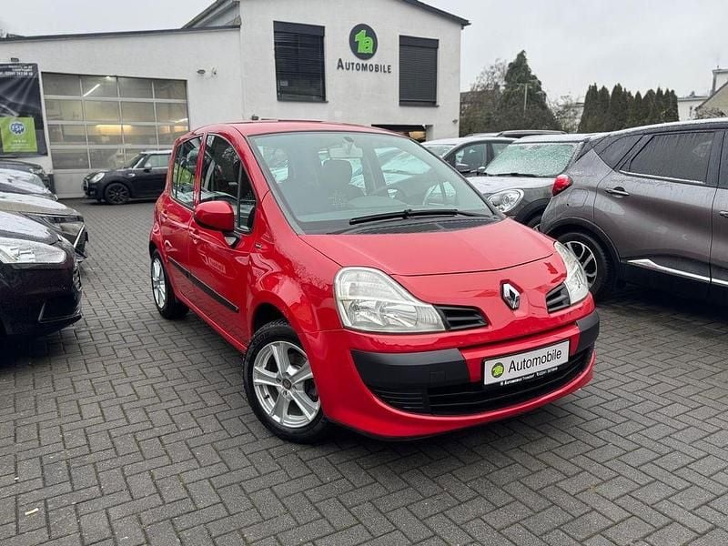 Usado Renault Modus 75 HP (55 kW) 2012 Vermelho Monovolume