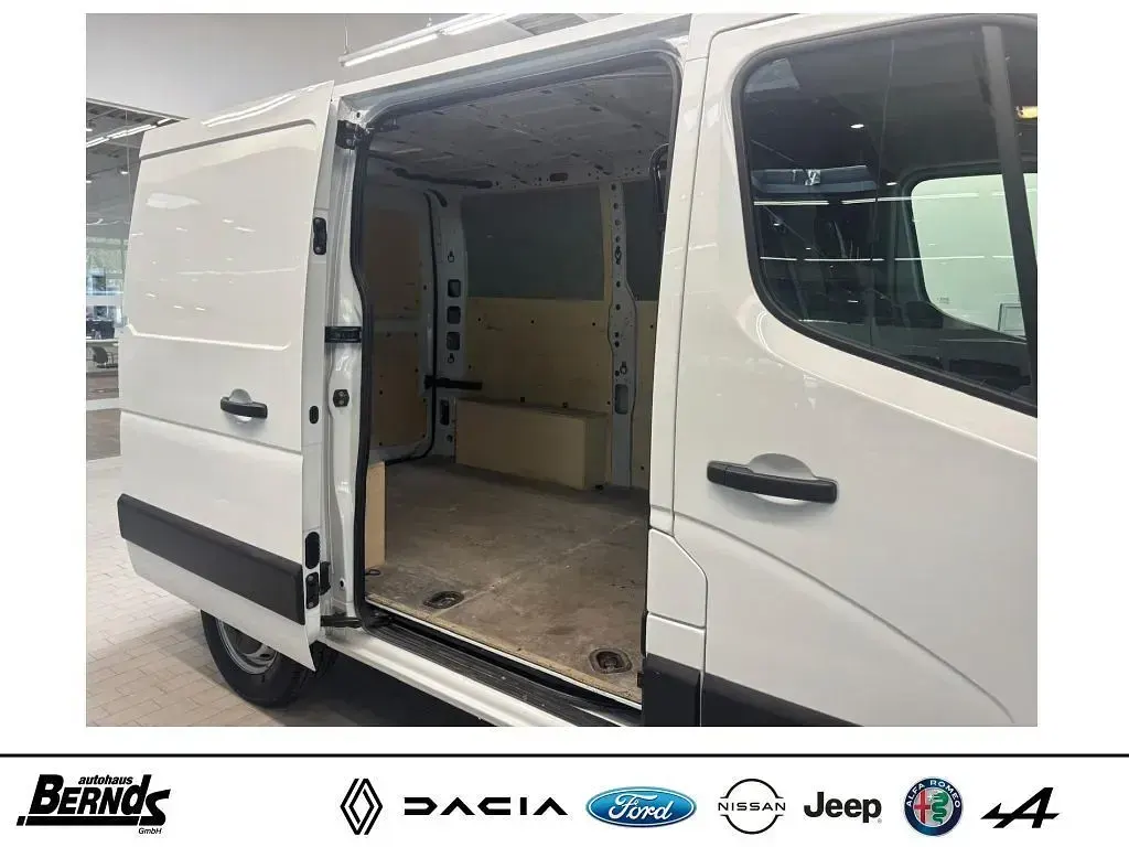 Gebraucht Renault Master 135 PS (99 kW) 2023 Weiß Van