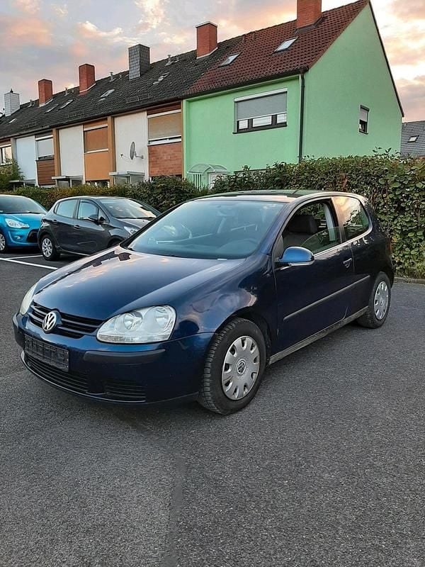 Blau Gebraucht 2005 VW Golf V Kleinwagen | 1.499 € (Superpreis) - Bild 1/4