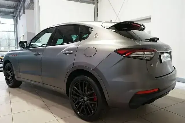 Gebraucht Maserati Levante 350 PS (257 kW) 2021 Grau SUV