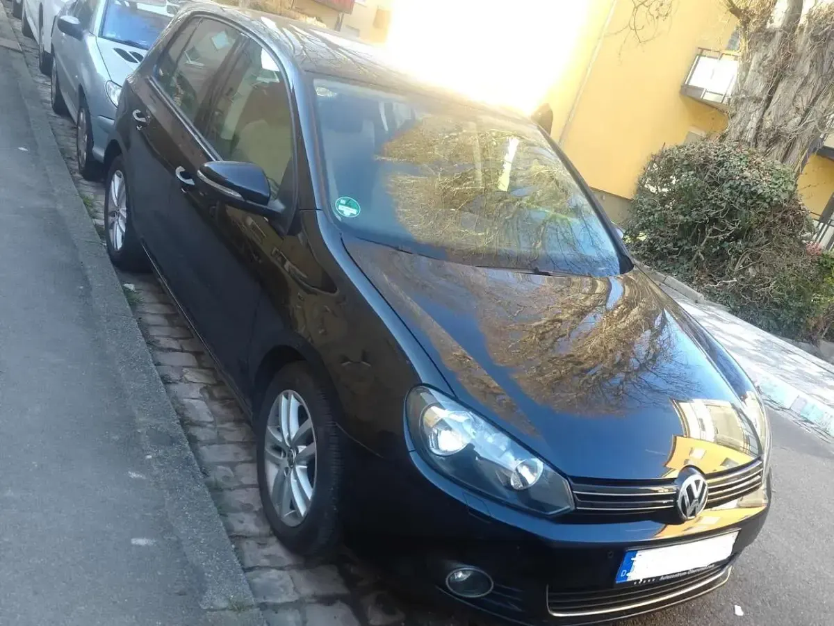 Gebraucht VW Golf VI Comfortline 105 PS (77 kW) 2009 Schwarz Kleinwagen