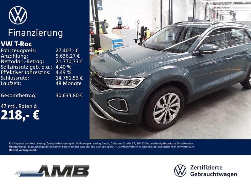 Petroleum blue metallic Gebraucht 2024 VW T-Roc Life SUV | 26.870 € (Fairer Preis) - Bild 1/3