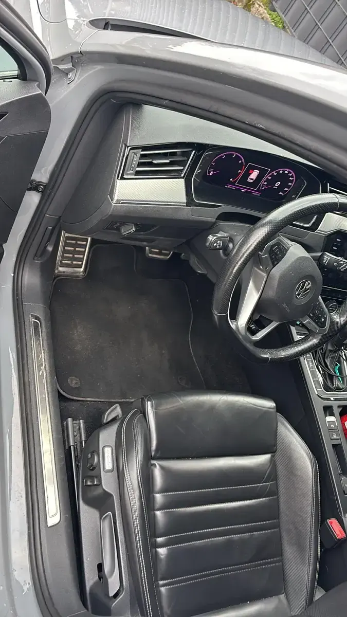 Gebraucht VW Passat R-line Edition 239 PS (175 kW) 2019 Grau Kombi