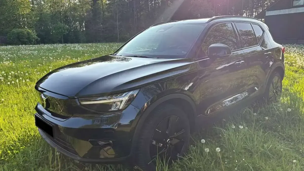 Gebraucht Volvo EX40 Plus 185 kW (252 PS) 2023 Schwarz SUV