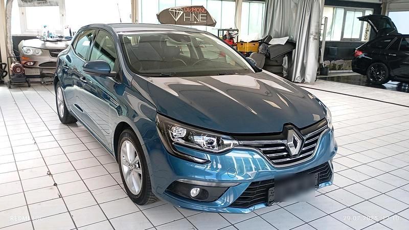 Blau Gebraucht 2017 Renault Mégane IV Intens Kleinwagen | 9.000 € (Fairer Preis) - Bild 1/4