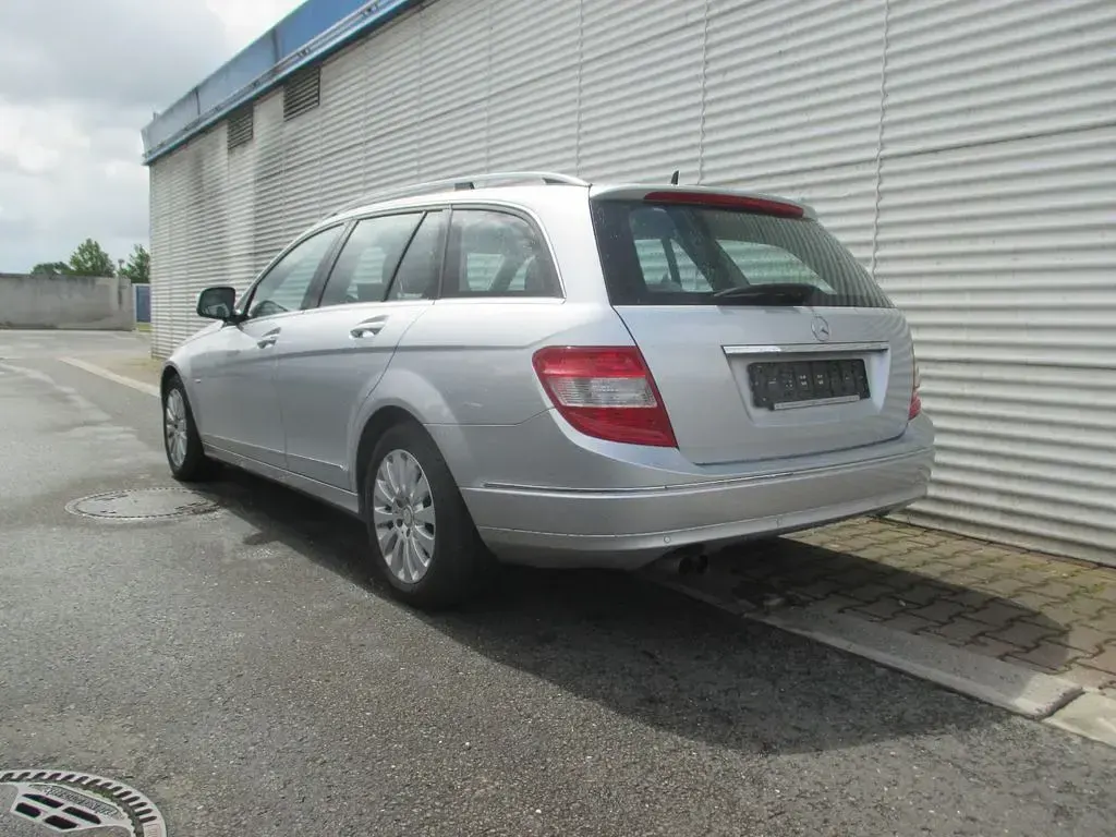 Gebraucht Mercedes C180 156 PS (114 kW) 2008 Silber Kombi