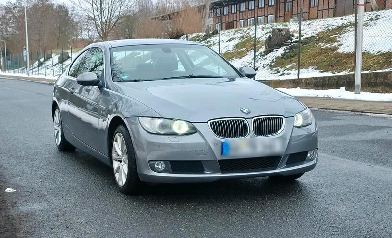 Gebraucht BMW 325 218 PS (160 kW) 2008 Grau Coupé