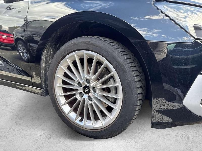 Gebraucht Audi A3 Business 204 PS (150 kW) 2023 Mythosschwarz metallic Limousine