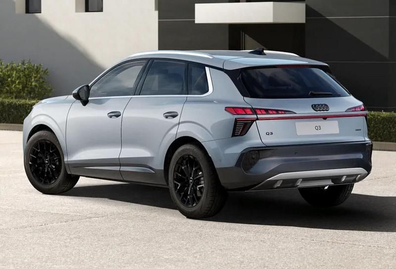 Neu Audi Q3 Ambiente 204 PS (150 kW) 2025 Pfeilgrau perleffekt SUV