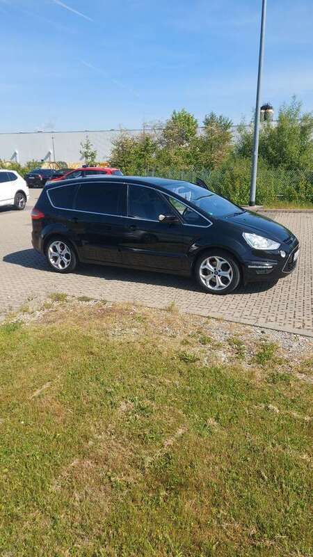 Gebraucht 2010 Ford S-MAX Titanium S Van / Kleinbus | 7.600 € (Etwas zu teuer) - Bild 1/4