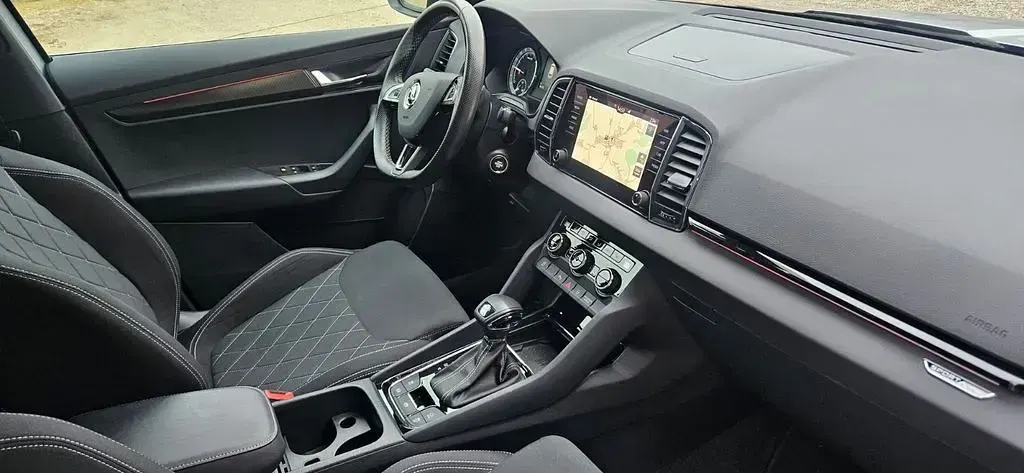 Gebraucht Skoda Karoq SportLine 150 PS (110 kW) 2020 Silber SUV