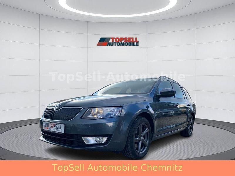 Grau Gebraucht 2016 Skoda Octavia Ambition Kombi | 10.999 € (Fairer Preis) - Bild 1/4