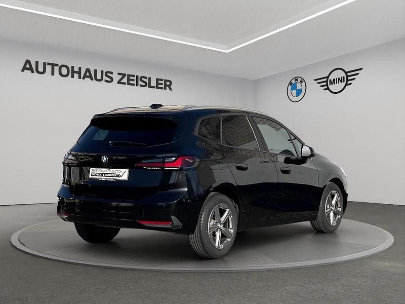 Gebraucht BMW 218 Active Tourer Luxury Line 150 PS (110 kW) 2024 Schwarz Van / Kleinbus