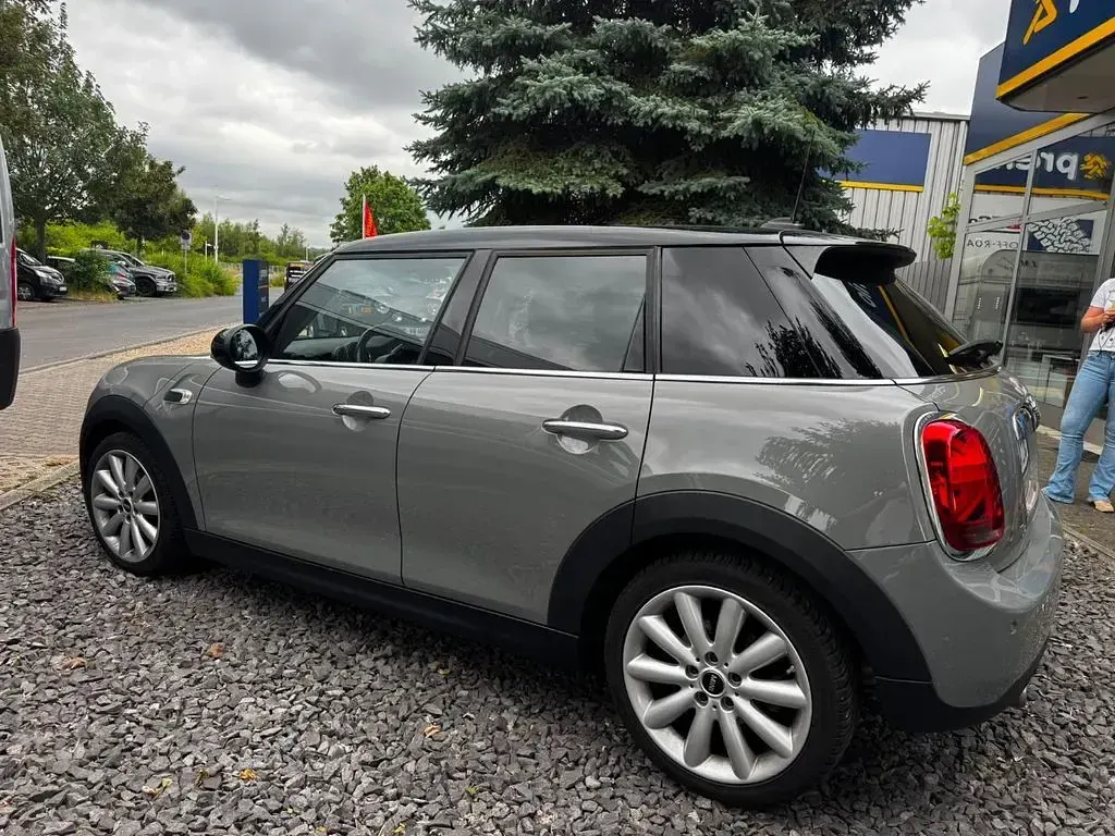 Gebraucht Mini Cooper 136 PS (100 kW) 2018 Grau Kleinwagen