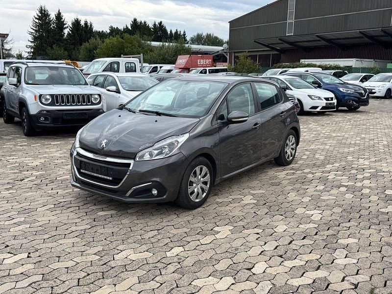 Grau Gebraucht 2018 Peugeot 208 Active Kleinwagen | 4.950 € (Superpreis) - Bild 1/4