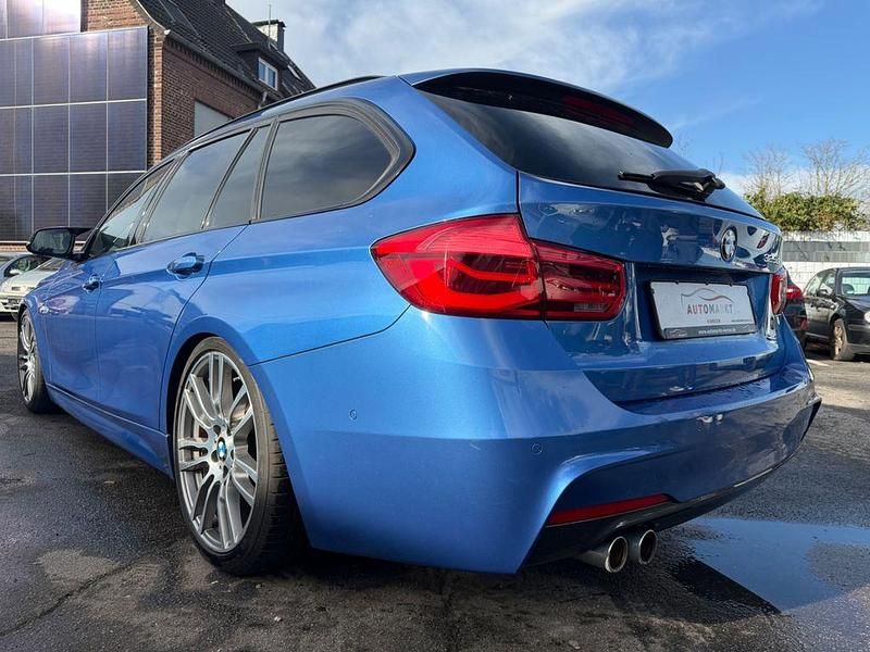 Gebraucht BMW 325 M Sport 224 PS (164 kW) 2016 Blau Limousine