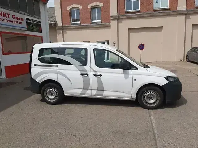 Gebraucht VW Caddy 75 PS (55 kW) 2022 Candyweiss Van / Kleinbus