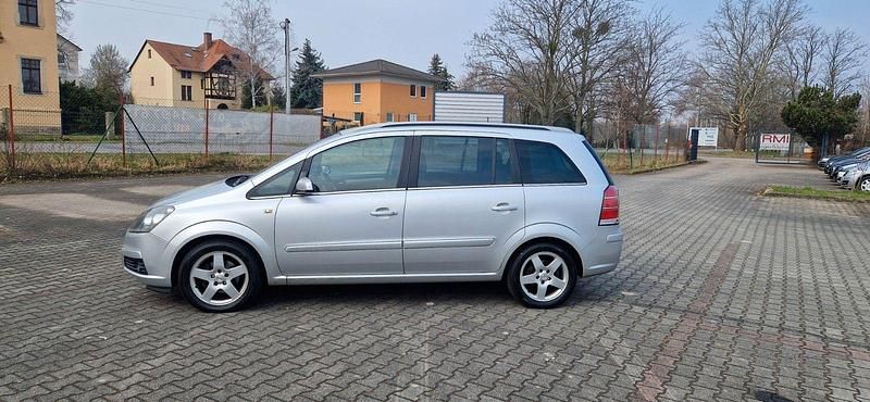 Gebraucht Opel Zafira 140 PS (102 kW) 2006 Silber Van / Kleinbus
