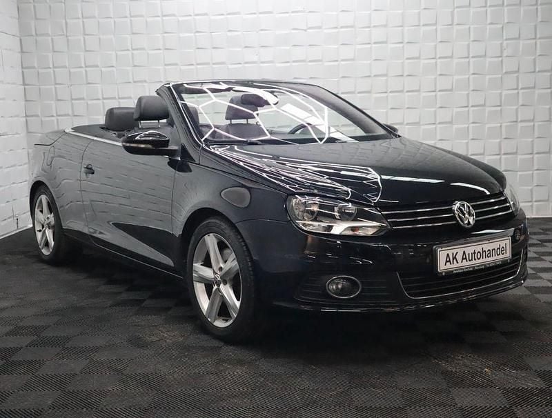 Gebraucht VW Eos Basis 160 PS (117 kW) 2011 Schwarz Cabrio