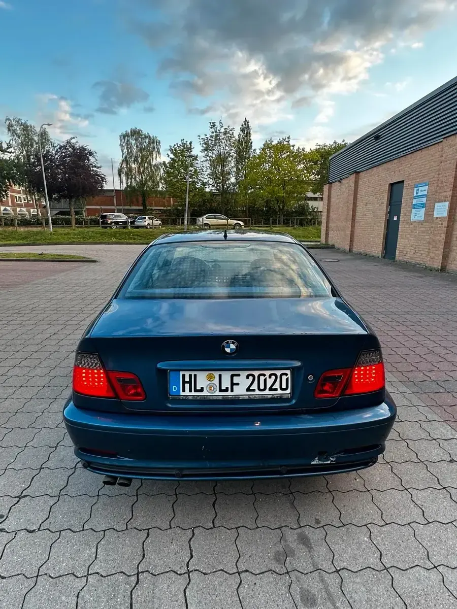 Occasion BMW 320 150 ch (110 kW) 2000 Bleue Coupé