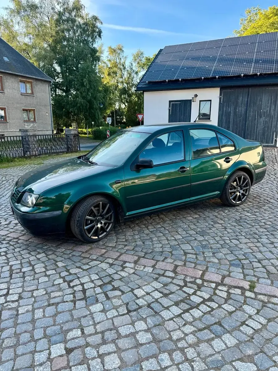 Gebraucht VW Bora 105 PS (77 kW) 1999 Grün Limousine
