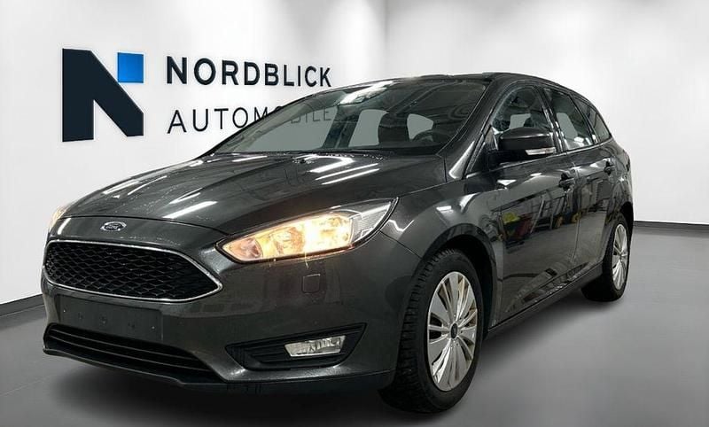 Grau Gebraucht 2018 Ford Focus Kombi | 7.980 € (Guter Preis) - Bild 1/2