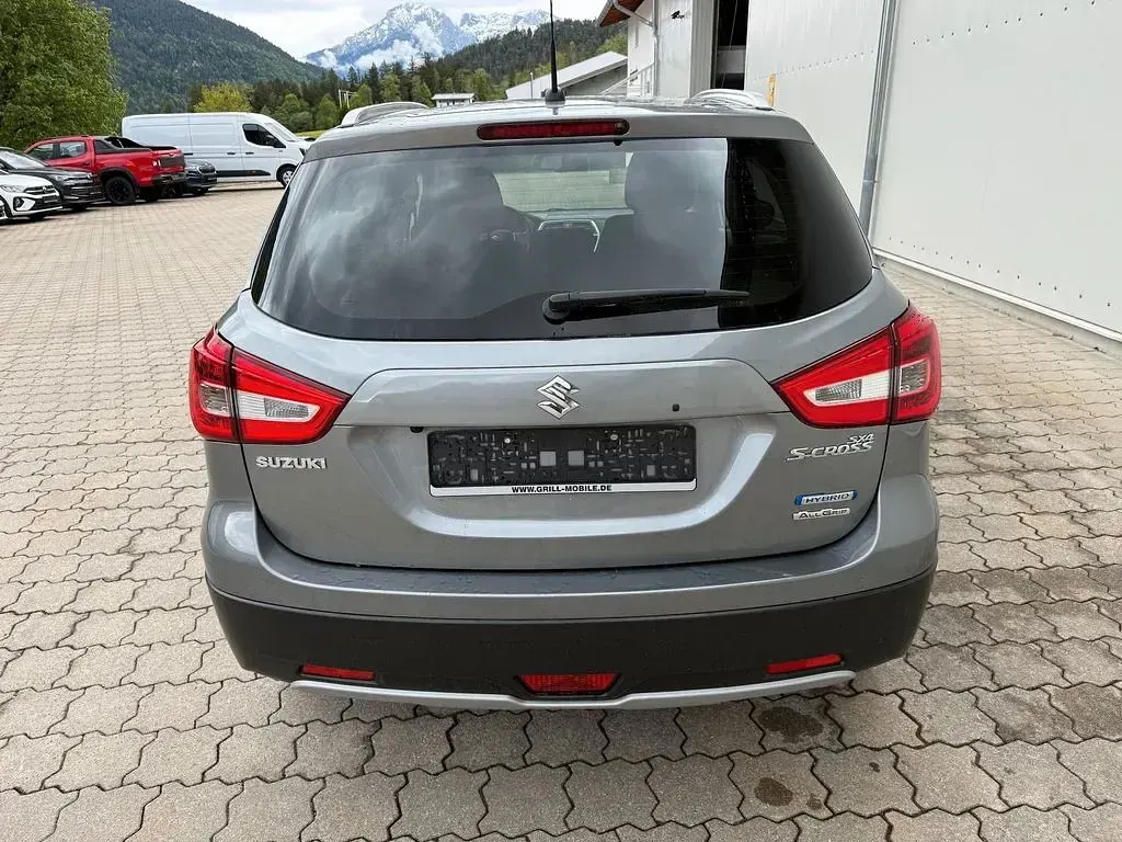 Gebraucht Suzuki SX4 S-Cross Comfort 129 PS (94 kW) 2020 Grau SUV