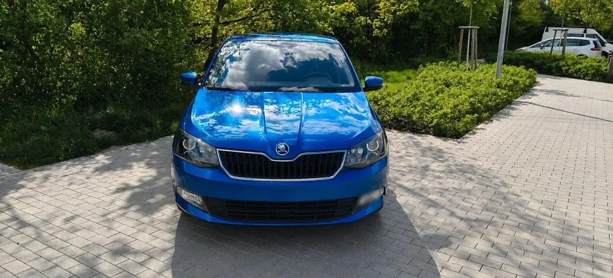 Gebraucht Skoda Fabia Joy 60 PS (44 kW) 2016 Blau Kleinwagen