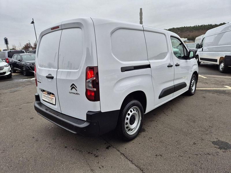 Gebraucht Citroën Berlingo 131 PS (96 kW) 2024 Weiss / schnee weiß Van / Kleinbus